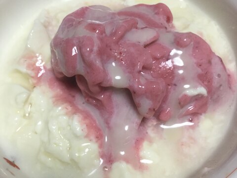 イチゴと豆乳ヨーグルトでアイスクリーム